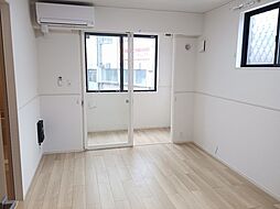 アヴェニール 106 1階1Kのリビング/ダイニング