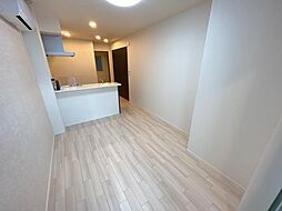 名鉄豊川線 稲荷口駅 徒歩10分の賃貸アパート 1階1LDKのリビング/ダイニング