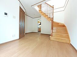 ミレニアムI 102 1階2LDKのリビング/ダイニング