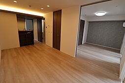 コンフォート若松 101 1階2LDKのリビング/ダイニング