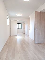 ｓｅｒｅｎｏ 101 1階1LDKのリビング/ダイニング