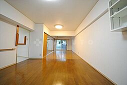 朝日プラザ千里A棟 1階3LDKのリビング/ダイニング