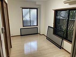 関口コーポ 101 1階4LDKの室内