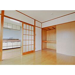 レジデンスRS 206 2階2DKのリビング/ダイニング