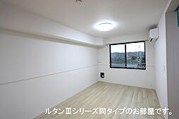 ハピネスI番館 302 3階2LDKのリビング/ダイニング