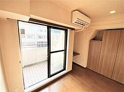 東京メトロ丸ノ内線 新宿御苑前駅 徒歩4分の賃貸マンション 9階ワンルームのリビング/ダイニング