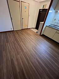 京王線 西調布駅 徒歩10分の賃貸マンション 1階2DKのリビング/ダイニング