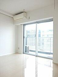 京王線 初台駅 徒歩1分の賃貸マンション 5階1Kのリビング/ダイニング