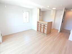 クレアシオン城北 207 2階2LDKのリビング/ダイニング