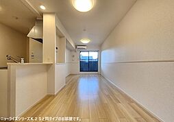 湘南新宿ライン高海 高崎駅 バス32分 板井下車 徒歩2分の賃貸アパート 2階2LDKのリビング/ダイニング