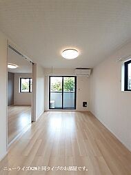 エスポワールくわな　II 103 1階1LDKのリビング/ダイニング