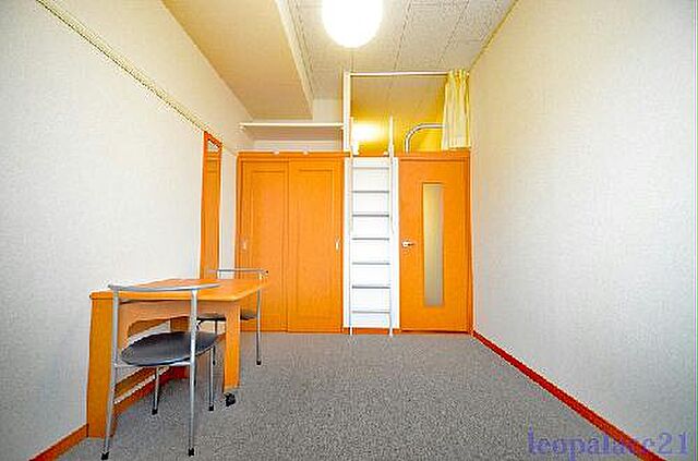 寝室