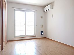 メゾン・ド・ラ・プラージュＣ 2階2LDKのリビング/ダイニング