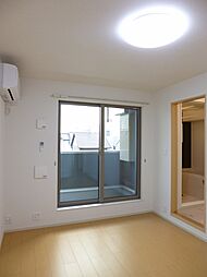 ドゥーハウス 201 2階1LDKのリビング/ダイニング