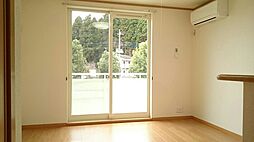 ウィング・コート 2階1LDKのリビング/ダイニング