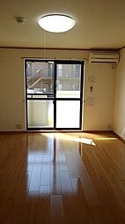 JR関西本線 関駅 徒歩20分の賃貸アパート 1階ワンルームのリビング/ダイニング