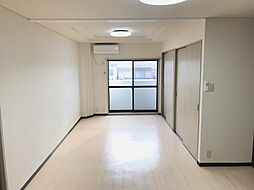 エデン中央本町 202 2階ワンルームのリビング/ダイニング