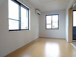 サンタ・シーマ 106 1階1LDKのリビング/ダイニング