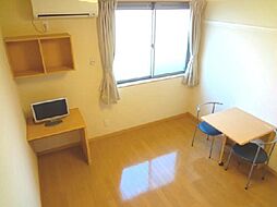 近鉄名古屋線 磯山駅 徒歩5分の賃貸アパート 2階1Kのリビング/ダイニング