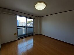 近鉄京都線 興戸駅 徒歩4分の賃貸アパート 2階1Kのリビング/ダイニング