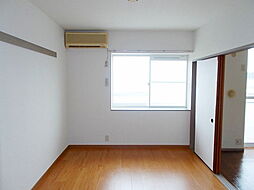 関東鉄道常総線 新守谷駅 3.2kmの賃貸アパート 2階3DKのリビング/ダイニング