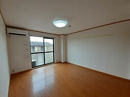 JR関西本線 関駅 徒歩20分の賃貸アパート 2階ワンルームのリビング/ダイニング