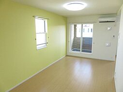 近鉄鈴鹿線 平田町駅 徒歩17分の賃貸アパート 2階1LDKのリビング/ダイニング