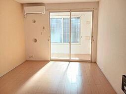 メゾン・ド・エレガンIII 1階1LDKのリビング/ダイニング