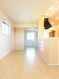 クラージュ 2階2LDKのリビング/ダイニング