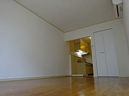 ハイツ伊藤 102 1階ワンルームのリビング/ダイニング