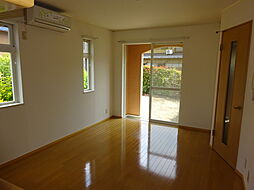 三岐鉄道北勢線 蓮花寺駅 徒歩3分の賃貸テラスハウス 2階2LDKのリビング/ダイニング