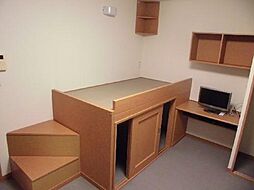 レオパレスクライネシュロス 207 2階1Kのリビング/ダイニング