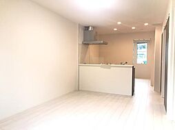 小田急小田原線 新百合ヶ丘駅 バス17分 平尾浄水場下車 徒歩1分の賃貸アパート 2階1LDKのリビング/ダイニング