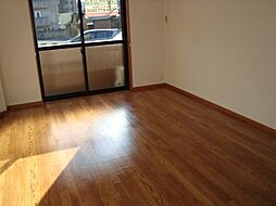 グローリエ・Ｎ 203 2階1Kのリビング/ダイニング