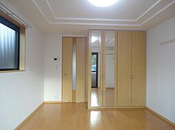 フローラル・ハイツ 1階1Kのリビング/ダイニング