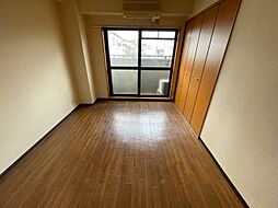 ドミール関大前 2階1Kのリビング/ダイニング