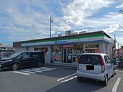 【コンビニエンスストア】ファミリーマート鈴鹿中江島店まで130ｍ