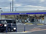 【コンビニエンスストア】ローソン上尾浅間台三丁目店まで400ｍ