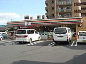 【コンビニエンスストア】セブンイレブン大宮櫛引1丁目店まで611ｍ