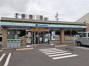 【コンビニエンスストア】ファミリーマート碧南入船町店まで255ｍ