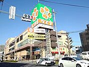 【ショッピングセンター】ライフ吉川駅前店まで1800ｍ