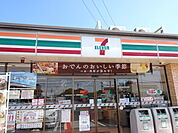 【コンビニエンスストア】セブンイレブン豊田市下三戸口店まで973ｍ