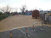 【公園】本郷公園まで750ｍ