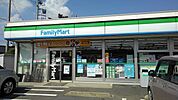 【コンビニエンスストア】ファミリーマート旭東店まで1300ｍ