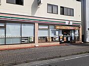 【コンビニエンスストア】セブンイレブン大津港駅前店まで500ｍ