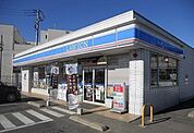 【コンビニエンスストア】ローソン 三和諸川店まで650ｍ