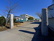 【小学校】館林市立第九小学校まで400ｍ