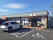 【コンビニエンスストア】セブンイレブン高坂東口店まで440ｍ