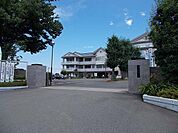 【中学校】藤岡第一中学校まで430ｍ