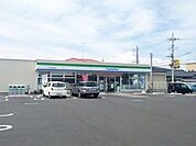 【コンビニエンスストア】ファミリーマート　元吉田西店まで650ｍ
